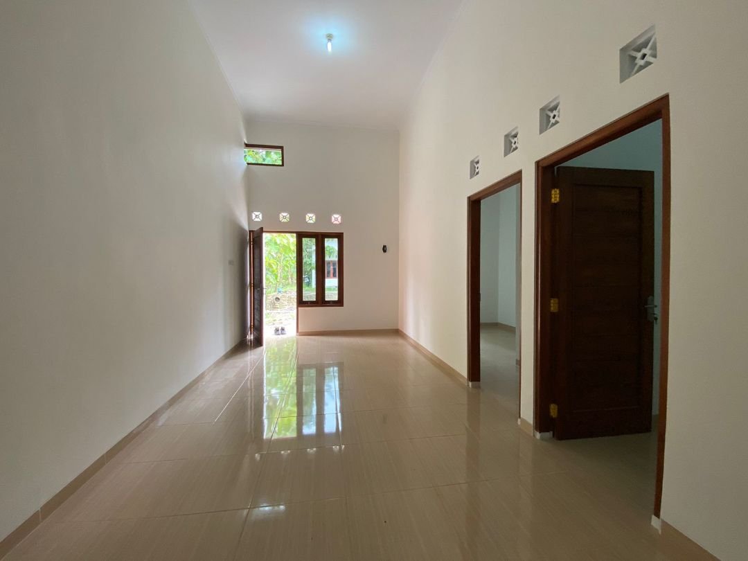 Rumah dekat jalan wates KM 9 3