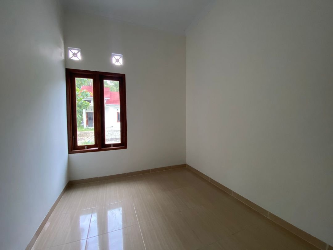 Rumah dekat jalan wates KM 9 4