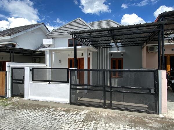 Rumah dekat kampus UAD dan terminal giwangan (1)